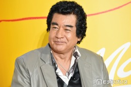 藤岡弘、「愛車のキャンピングカーで」子供達4人とのアウトドアショット公開「スタイルも顔も最強」「美男美女揃い」と反響 画像