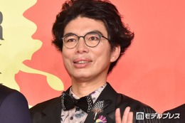 片桐仁、妻＆息子2人の顔出し家族ショット披露「みんなビジュアル良すぎ」「似てる」と反響続々