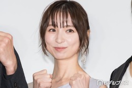篠田麻里子、娘との2ショット ホテルでの写真に「大きくなりましたね」「嬉しいサプライズですね」の声 画像