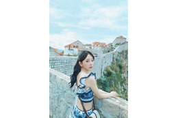 堀未央奈、6年ぶりの写真集「深紅の余韻」にタイトル決定 表紙解禁