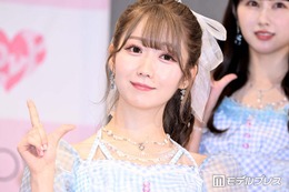＝LOVE大谷映美里、美ウエストのぞくショートTシャツ姿でタワレコ降臨「普通にいるのビックリ」「腰の位置高くてスタイル抜群」と反響