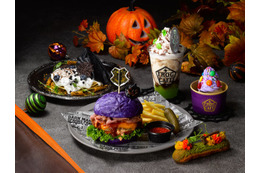 “ハリポタ”スタジオツアー東京、初のハロウィンイベント “闇の魔術”テーマの魅惑グルメ＆“死喰い人”出現の「ナイトツアー」でスリル満点