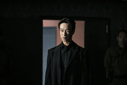 「VIVANT」人気俳優がわずか“数秒”サプライズ出演 二宮和也も反応し「間接共演じゃん」「びっくり」と視聴者騒然【ネタバレあり】 画像