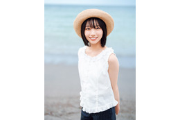 日向坂46五期生・大野愛実「週刊少年マガジン」登場 夏の魅力満載