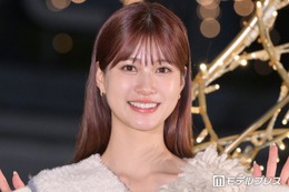 生見愛瑠、スラリ美脚際立つミニワンピ姿公開「スタイル抜群」「オシャレ」などと反響 画像