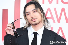 “ピアノの奇行師”藤井 風、東京ドーム公演の告知が話題「偽物と思ったら本物だった」「公民館のチラシ風で激アツ」と反響相次ぐ