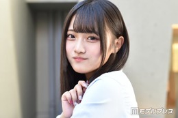 「今日好き」出身アイドル、美脚際立つミニスカ×ニーハイ姿披露「最強ビジュ」「透明感すごい」と反響