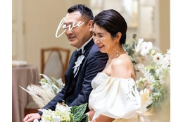 くわばたりえ夫妻、結婚17周年迎え「ゼクシィ」11月号登場 バウリニューアルで涙のファーストミート＆ハグショット公開