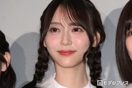 乃木坂46弓木奈於「今回は甥っ子とも一緒に行きました」美脚スラリのミニスカコーデで推し活「可愛すぎる」「脚長くて綺麗」 画像
