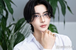 “整形級メイク”話題のGYUTAE、黒髪定着前の髪型遍歴が話題「なんで全部似合うの」「美しい」