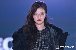 せいら、きらめくミニ丈衣装で美脚披露「スタイル抜群」「かっこよすぎる」【TGC2026A/W】 画像