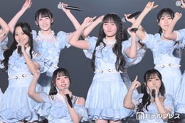 日向坂46新曲「イチャイチャ虫」ついにファンの前で初披露 イベントトリで横浜アリーナ熱狂【IDOL RUNWAY COLLECTION 2026A/W】