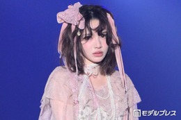 ＜FRUITS ZIPPERまとめ＞「LARME」編集長プロデュースで新たな魅力 マリー・アントワネットの世界観オマージュ【IDOL RUNWAY COLLECTION 2026A/W】 画像