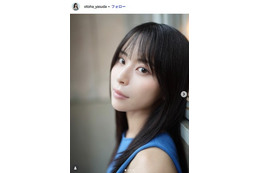 Netflix「ダウンタイム」クリニック受付役女優、撮影オフショット公開「美人すぎる」「目の保養」と反響