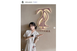Netflix「ダウンタイム」クリニック受付役女優、撮影オフショット公開「美人すぎる」「目の保養」と反響 画像