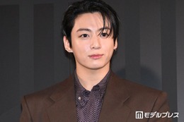 BTSジョングク、フォトコール来場で歓声止まず 階段降り颯爽と登場【HUBLOT NIGHT】 画像
