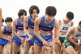 小林虎之介＆杢代和人ら出演のドラマ「俺たちの箱根駅伝」陸上競技部編の場面写真公開