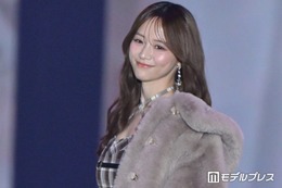 森香澄、ファーアウターから美肩大胆見せ 大人な秋冬ムード全開コーデ【ガルアワ2026A/W】