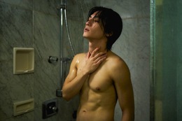 【はだかんぼうたち 第1話あらすじ】靴職人・鯖崎（松田元太）、目を奪われた女性は客の婚約者 危険な大人の恋愛群像劇が開幕 画像