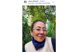 RIKACO、愛犬との寝起きショット公開「すっぴんかな？」「お肌ツヤツヤで綺麗すぎる」と反響