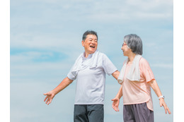 認知症リスク18％低下の可能性も！たった3分で全身400以上の筋肉を動かす「国民的運動」って？
