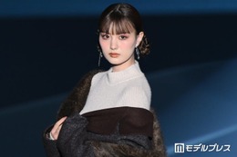 Netflix「ダウンタイム」で話題・鶴嶋乃愛、お団子ツインテールが可愛い ニーハイブーツの秋冬コーデ【TGC北九州2026】 画像