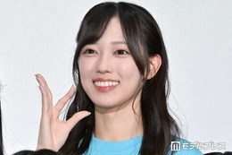 日向坂46清水理央、透け感オフショル×ミニコーデに「鎖骨くっきりで綺麗すぎる」「スタイル良くて憧れ」の声