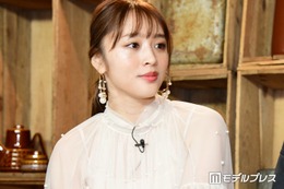 神部美咲、ふんわりミニワンピから美脚スラリ「透明感レベチ」「二度見する美しさ」と反響 画像