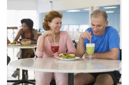お金がなくても幸せ！老後を楽しむ70代の夫婦のコツ 画像