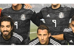 いいのか、アディダス…メキシコ代表、新ユニの「背番号フォント」が謎 画像