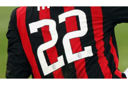 背番号「22」と聞いて連想する、10名のサッカー選手 画像