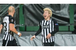 浅野拓磨、ついに来た！EL初ゴールは「爆速抜け出し」からのこれ 画像