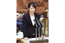 森法相、予算委でも謝罪 画像