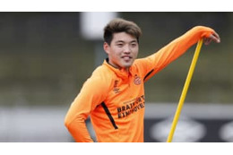 堂安も参戦！サッカー界で流行する「stay at home challenge」とは 画像
