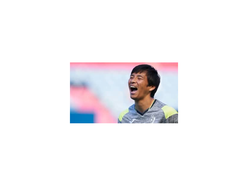 これが野洲だ！乾貴士と楠神順平の「セクシーな」リフティング対決が勃発
