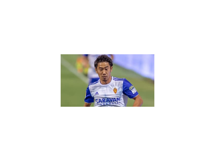 香川真司、ギリシャ入り！「全身PAOKファッション」がこちら