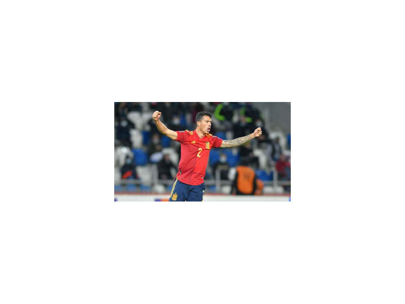 スペイン代表デビュー、21歳DFがピッチで涙を流す