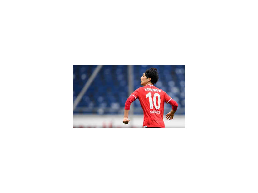 原口元気、怒りのスーパーゴール連発！HSV相手の伝説展開に海外もザワつく