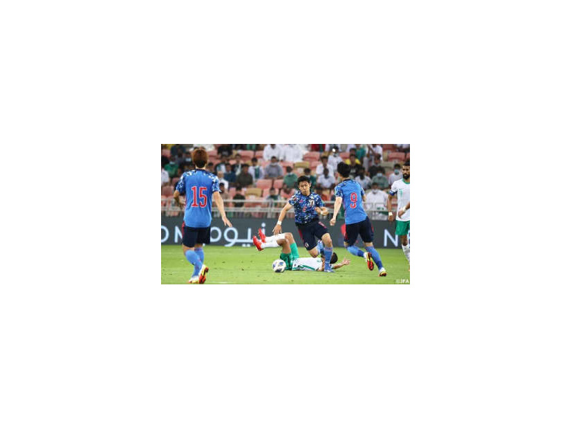 日本代表、サウジに0-1敗戦…五分の展開から柴崎の痛恨ミスで決勝点を許す