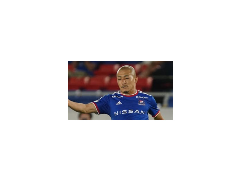 前田大然、これぞはみがきまんゴール。スキマに入り込む決勝点