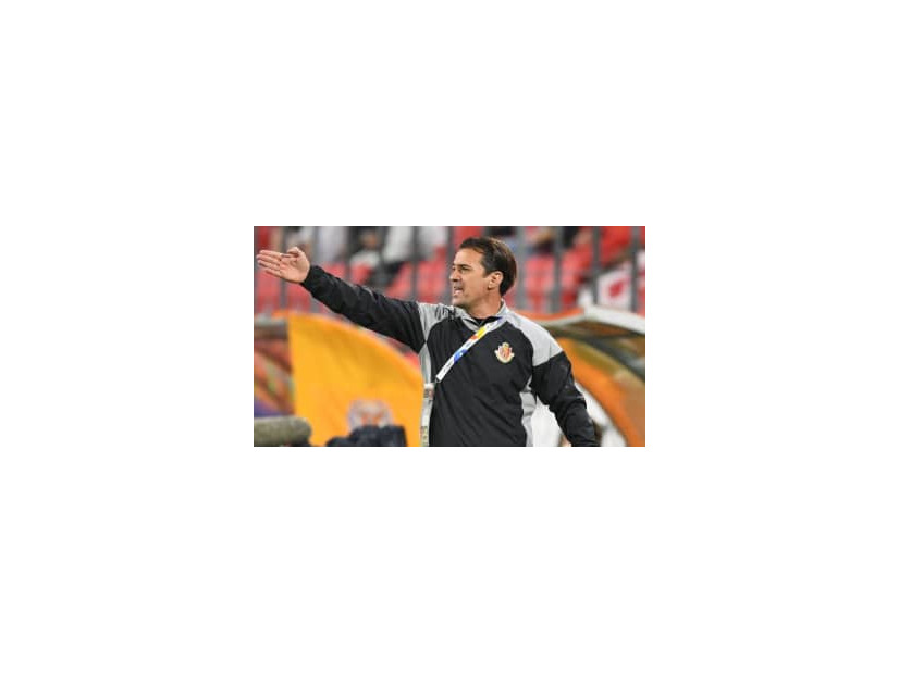 名古屋、フィッカデンティ監督が退任。長谷川健太氏が新指揮官に