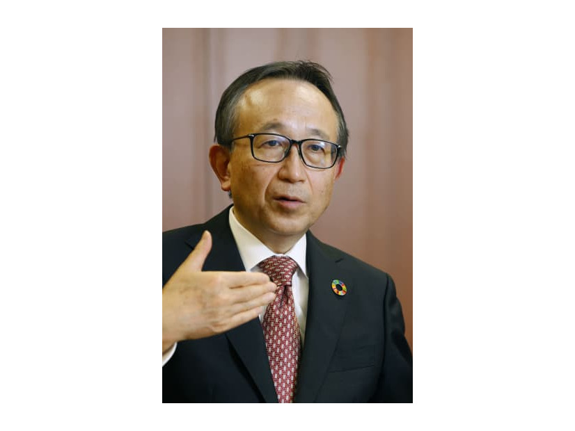 インタビューに答える三菱UFJフィナンシャル・グループの亀澤宏規社長