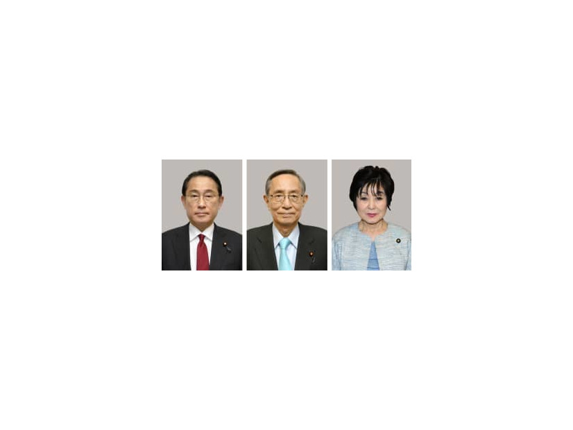 （左から）岸田文雄首相、細田博之衆院議長、山東昭子参院議長