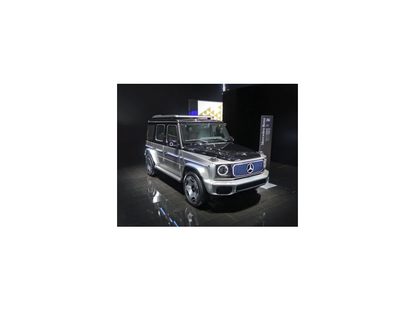 2021年9月、国際自動車ショーで公開されたメルセデス・ベンツの電気自動車（EV）＝ミュンヘン（共同）