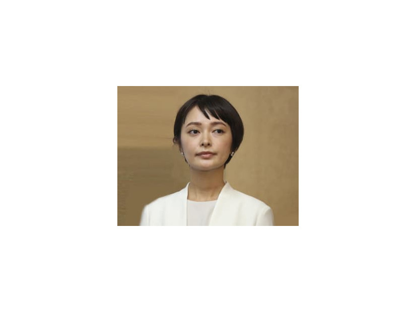 市井紗耶香氏