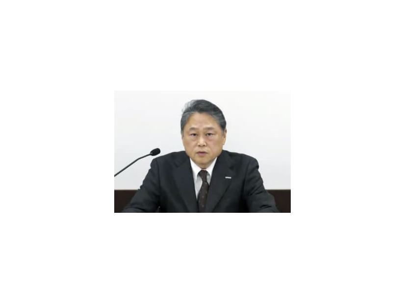 オンラインで決算内容を説明するパナソニックの梅田博和最高財務責任者＝2日午後