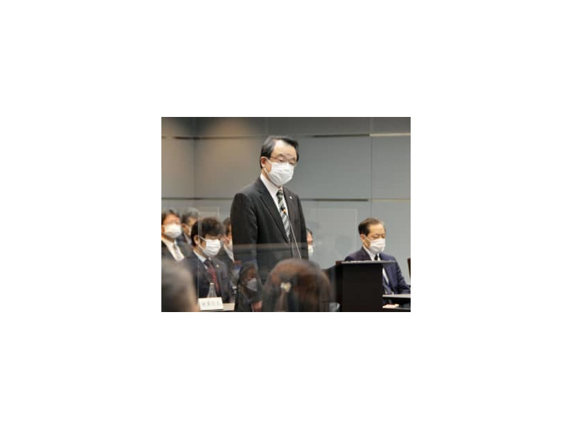 検察長官会同で訓示する林真琴検事総長＝24日午前、法務省