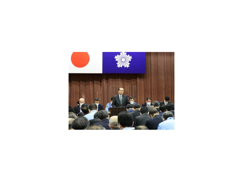 会議で訓示する警視庁の大石吉彦警視総監（中央）＝17日午前、警視庁本部