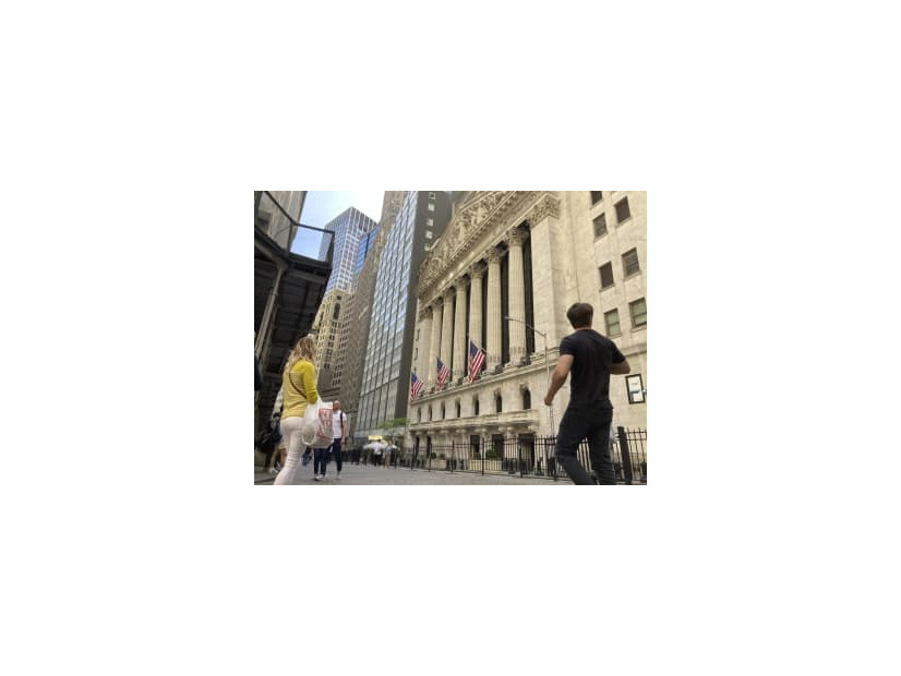 ニューヨーク証券取引所＝18日（AP＝共同）