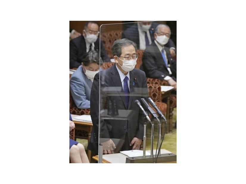 参院予算委で答弁する斉藤国交相＝31日午前